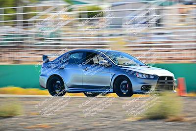 media/Oct-18-2025-Extreme Speed (Sat) [[d6d7e1fef1]]/Group 3 Purple/Session 3 (Turn 1)/